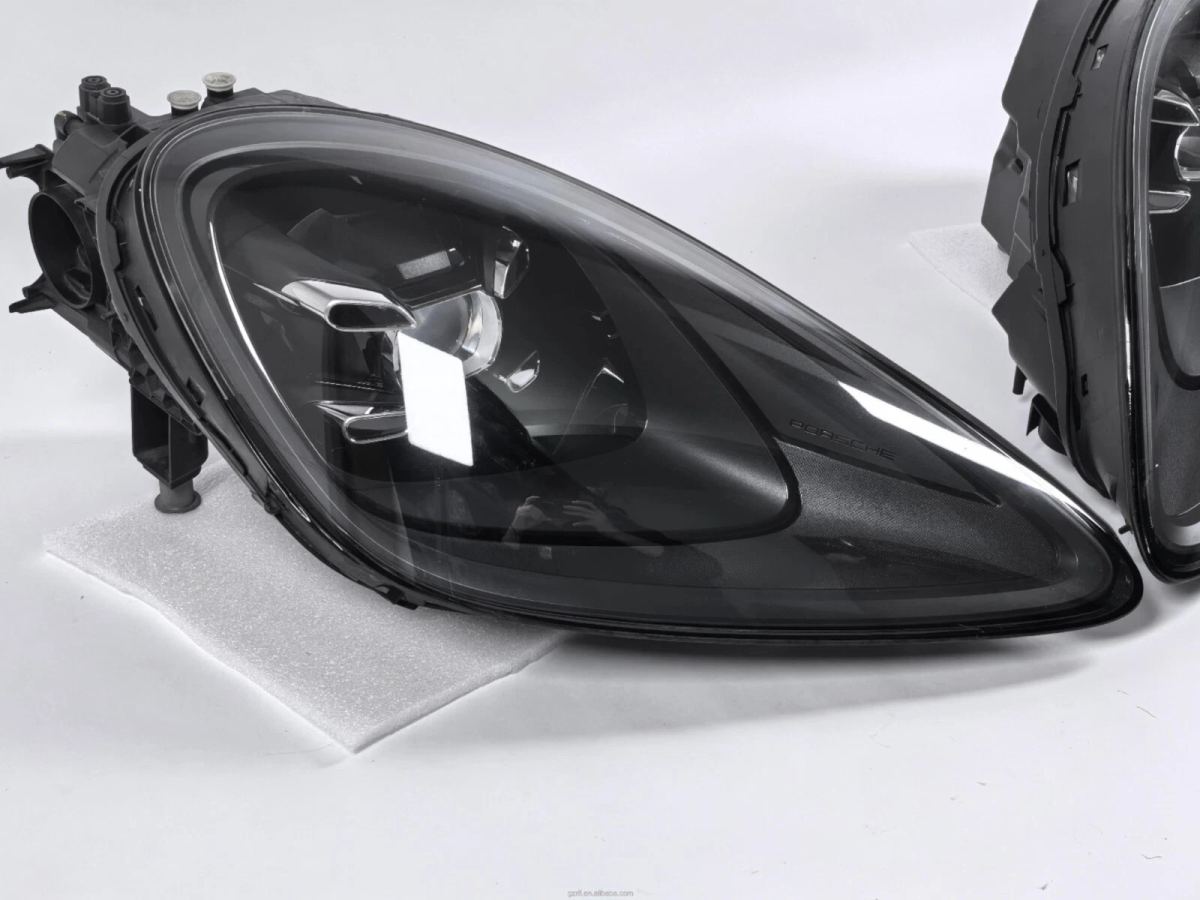 9Y0941031M LED Headlight Left Porsche Cayenne